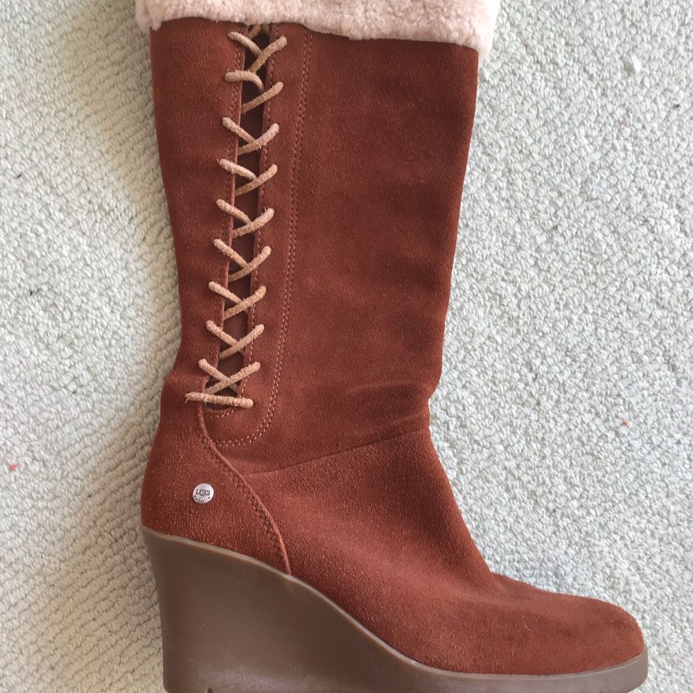 Ugg wedge boots 9